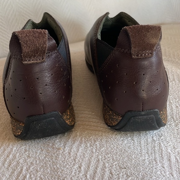 Planet Walkers by Simple Women's Size 6.5 Leather Supportive Slip On. Never worn - Picture 7 of 7